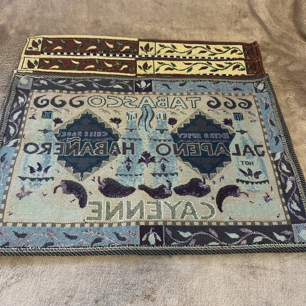 4 Chili Pepper Mexican Tapestry Placemats 18.5x12.5 Tabasco Jalapeno Habanero‎